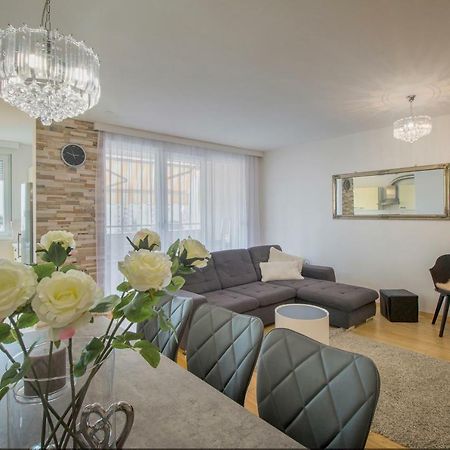 Apartment Montesa Zadar With Free Parking And Balcony Ngoại thất bức ảnh