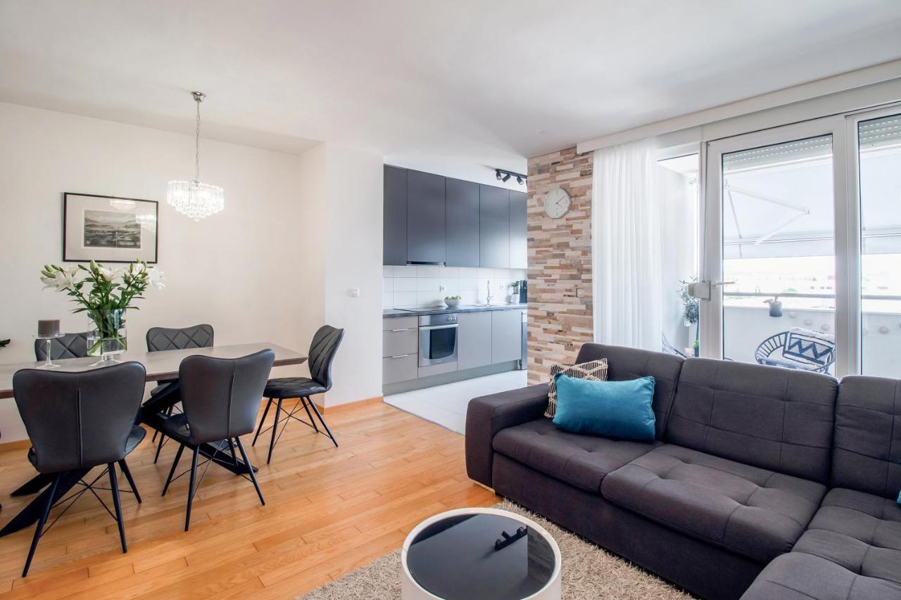 Apartment Montesa Zadar With Free Parking And Balcony Ngoại thất bức ảnh