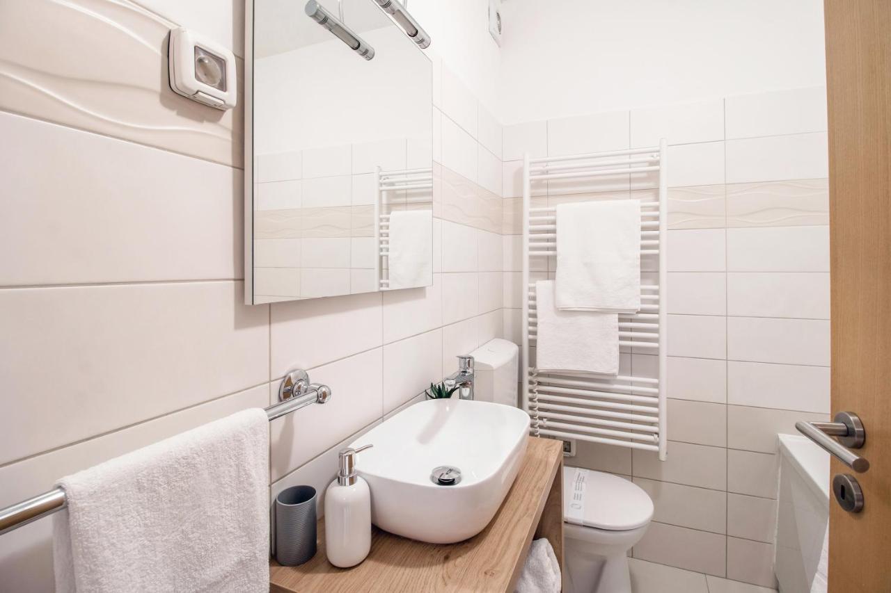 Apartment Montesa Zadar With Free Parking And Balcony Ngoại thất bức ảnh