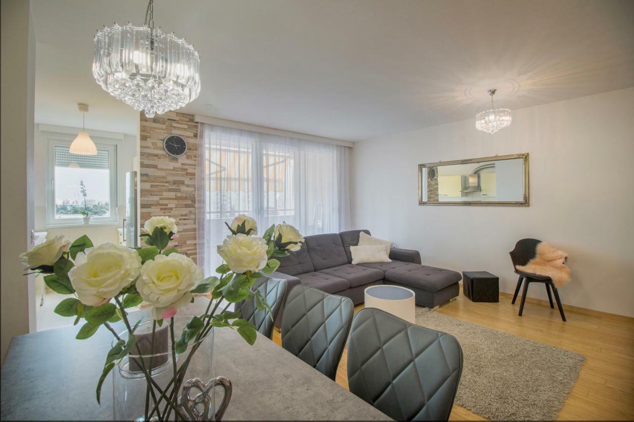 Apartment Montesa Zadar With Free Parking And Balcony Ngoại thất bức ảnh